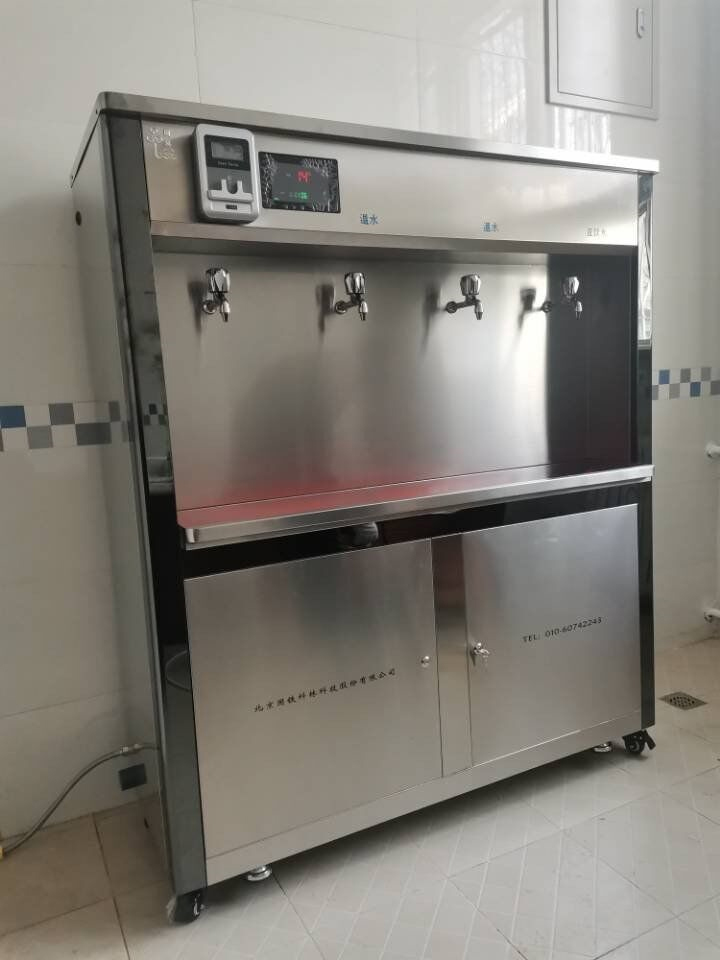 校園刷卡直飲水機(jī)，讓師生喝上了健康安全的直飲水